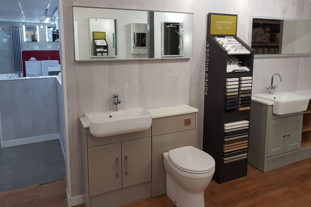 Roper Rhodes bathroom display and accessories display manufactured by Aspen Concepts