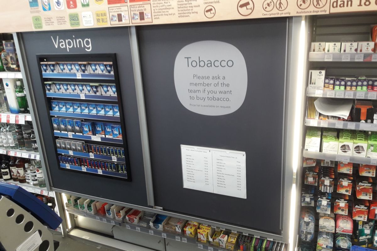 MyBlu vaping POS display installed by Aspen Concepts